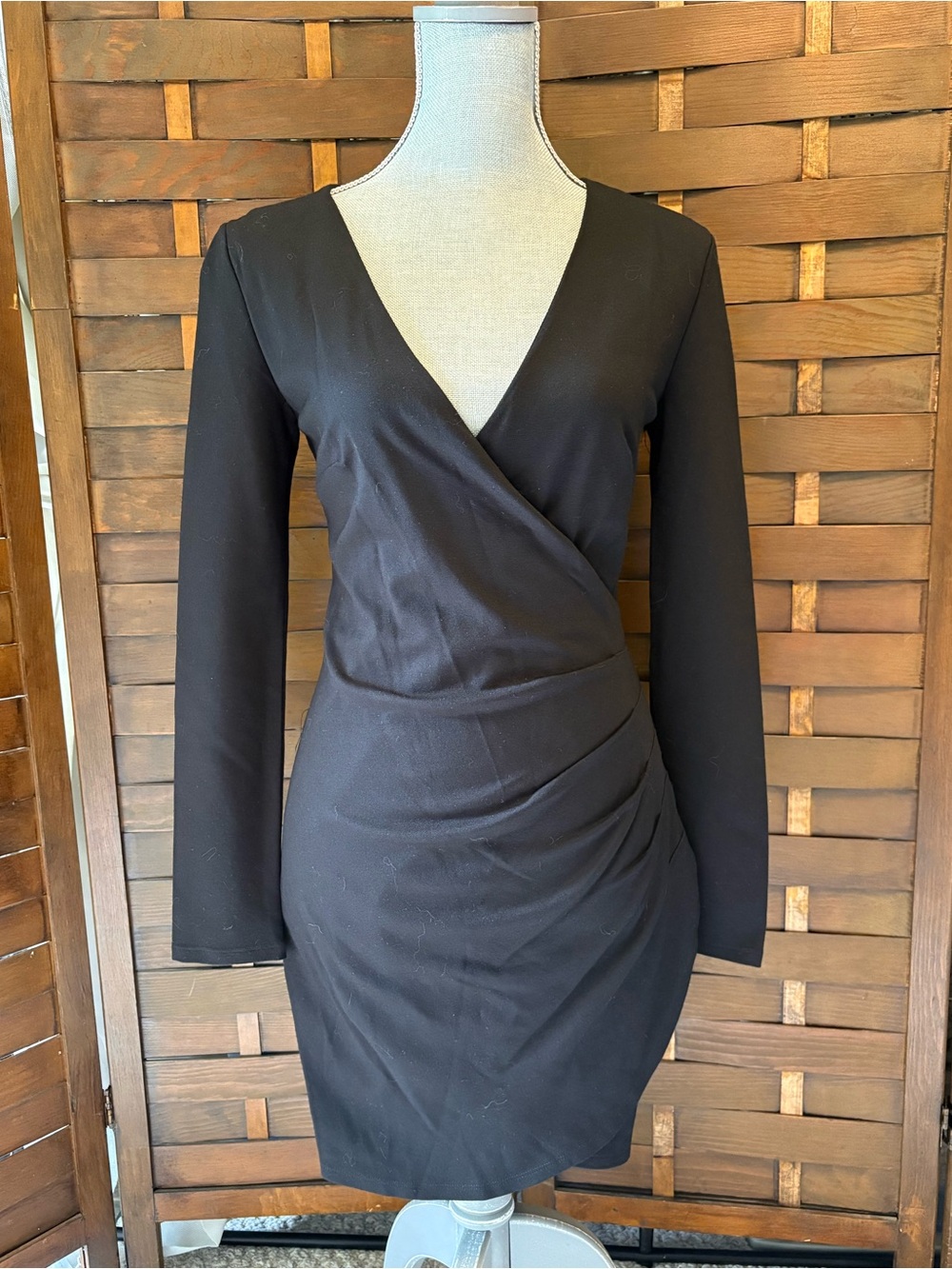 Nwt love by design Classic Black Long-Sleeve Wrap Dress cocktail size small